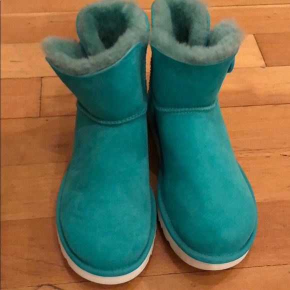teal uggs with bows